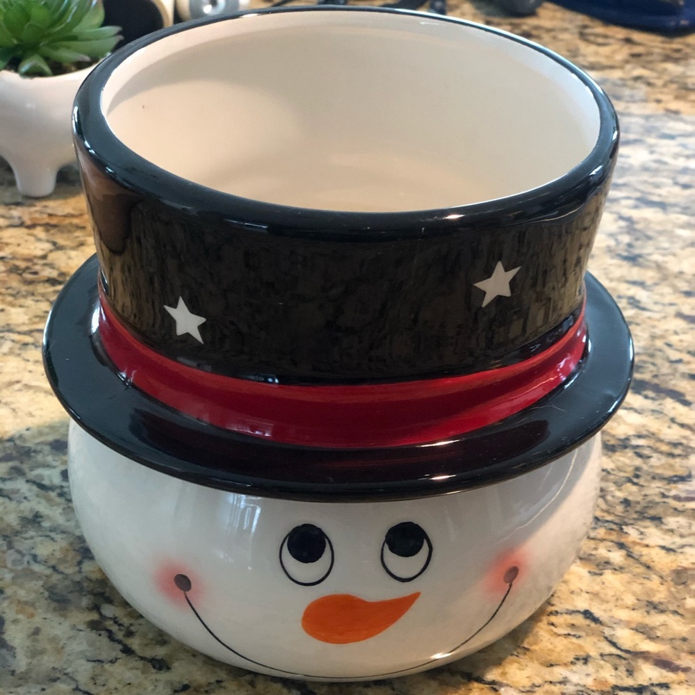 Ceramic snow man cookie jar